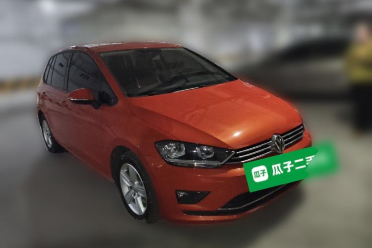 Used Volkswagen Golf Sportsvan 2016 1.6L Automatic Comfort Model Front Right 45 Deg