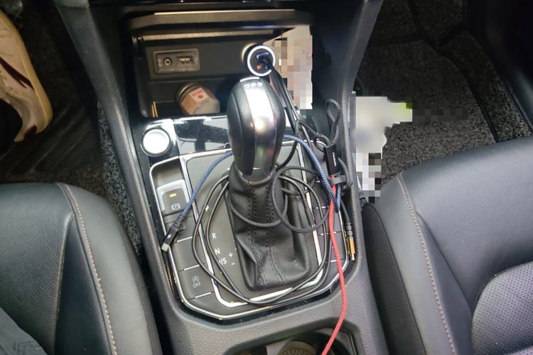 Used Volkswagen Golf Sportsvan 2016 280TSI Automatic Luxury Model Gear Lever