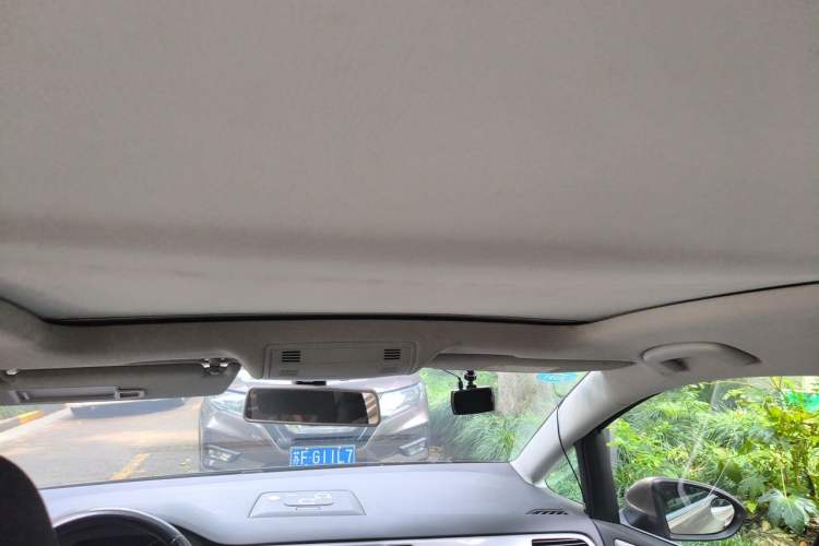 Used Volkswagen Golf Sportsvan 2016 230TSI Automatic Trend Edition Headliner
