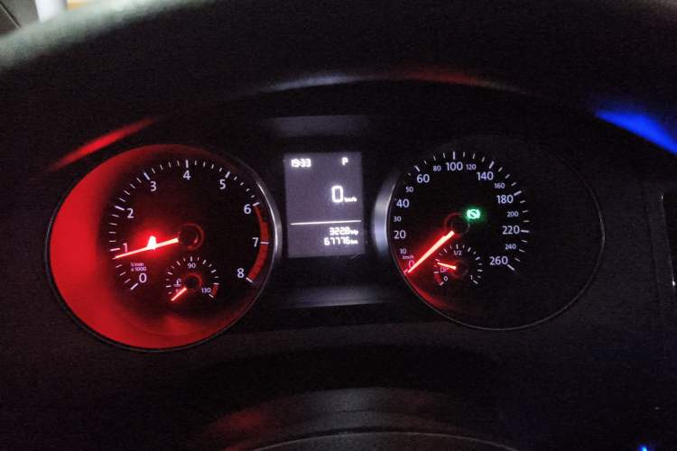 Used Volkswagen Golf Sportsvan 2016 1.6L Automatic Comfort Model Instrument Cluster