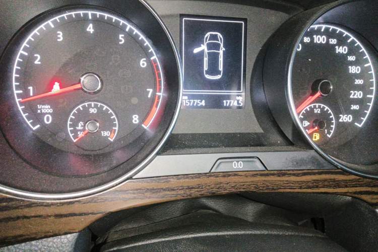 Used Volkswagen Golf Sportsvan 2016 280TSI Automatic Flagship Model Instrument Cluster