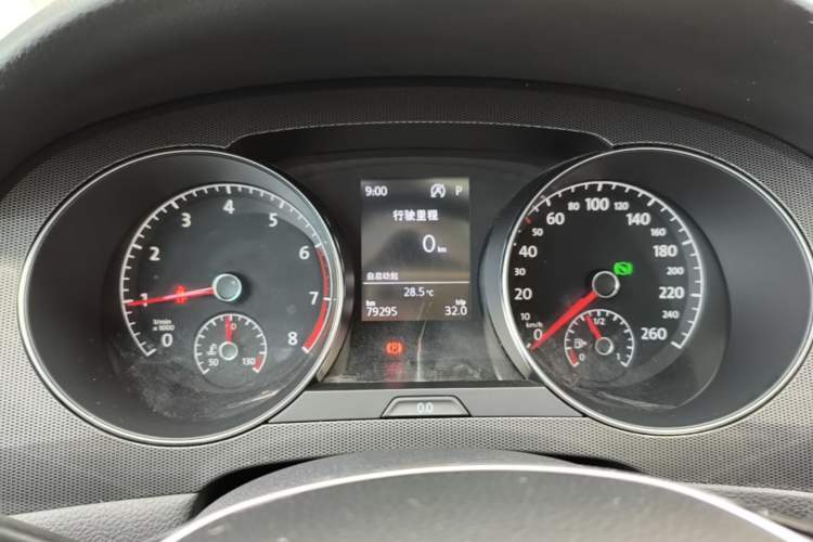 Used Volkswagen Golf Sportsvan 2016 230TSI Automatic Trend Edition Instrument Cluster