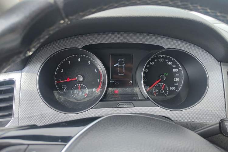 Used Volkswagen Golf Sportsvan 2016 230TSI Automatic Trend Edition Instrument Cluster
