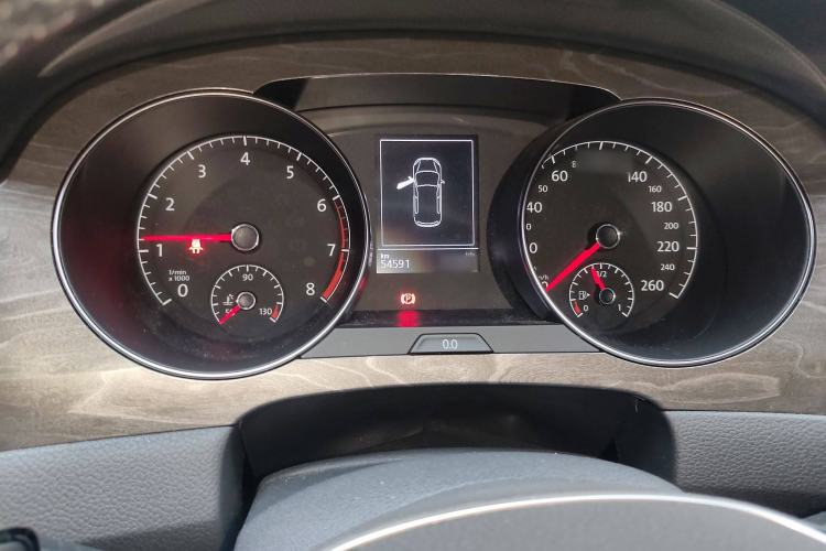 Used Volkswagen Golf Sportsvan 2016 280TSI Automatic Luxury Model Instrument Cluster