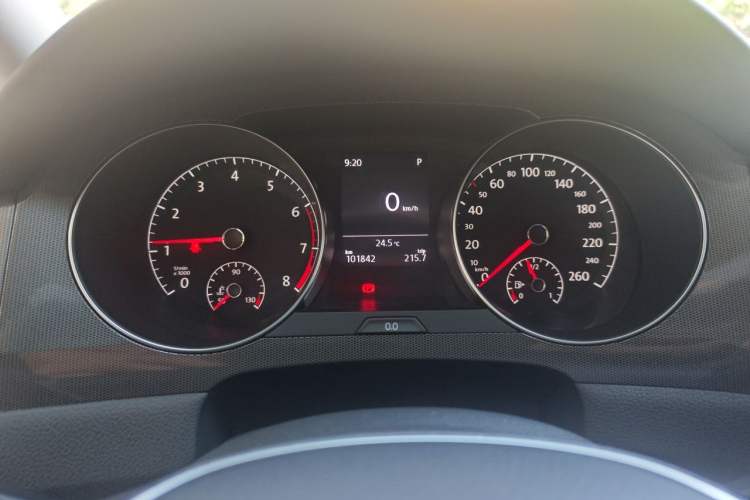 Used Volkswagen Golf Sportsvan 2016 230TSI Automatic Trend Edition Instrument Cluster