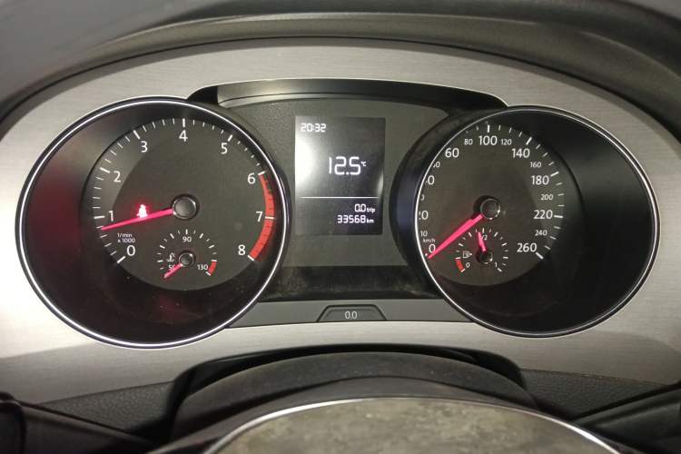 Used Volkswagen Golf Sportsvan 2016 1.6L Manual Comfort Model Instrument Cluster