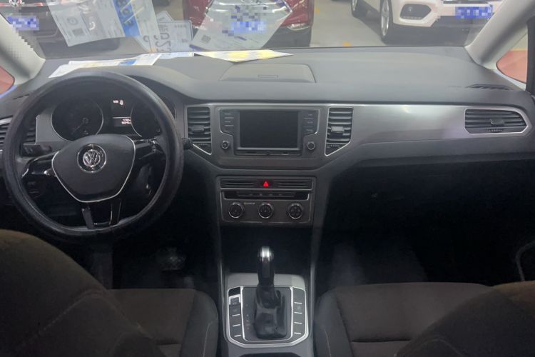 Used Volkswagen Golf Sportsvan 2016 1.6L Automatic Comfort Model Interior 3