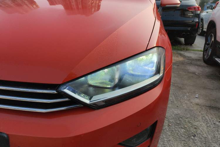 Used Volkswagen Golf Sportsvan 2016 230TSI Automatic Trend Edition Left Front Headlight