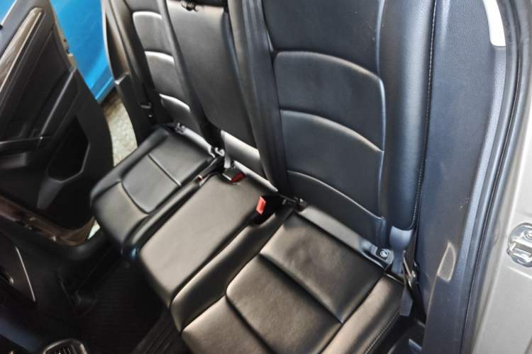 Used Volkswagen Golf Sportsvan 2016 230TSI Automatic Trend Edition Left Rear Seat