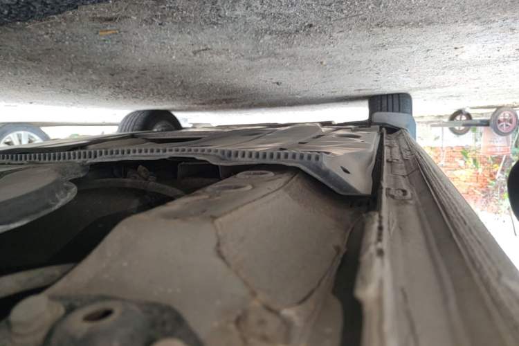 Used Volkswagen Golf Sportsvan 2016 230TSI Automatic Trend Edition Left Side Sill