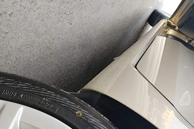 Used Volkswagen Golf Sportsvan 2016 280TSI Automatic Luxury Model Left Side Sill