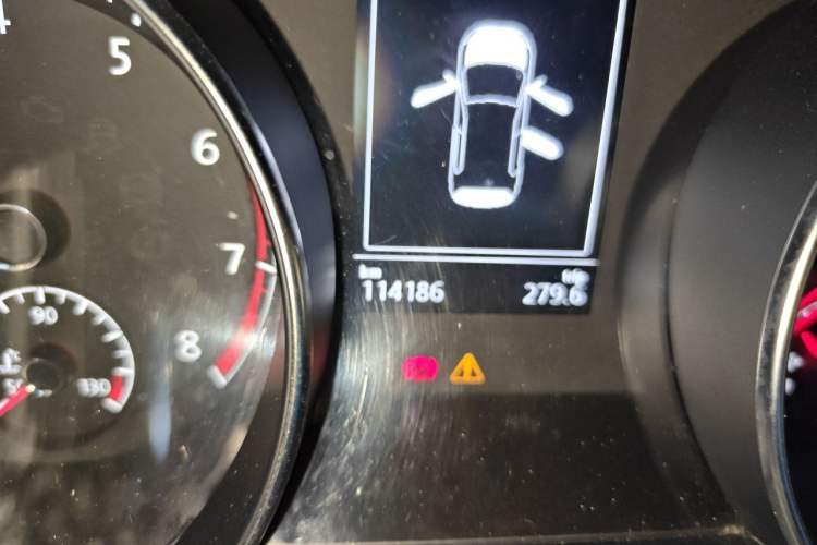 Used Volkswagen Golf Sportsvan 2016 230TSI Automatic Trend Edition Odometer Close Up