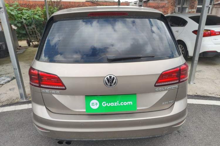 Used Volkswagen Golf Sportsvan 2016 230TSI Automatic Trend Edition Rear