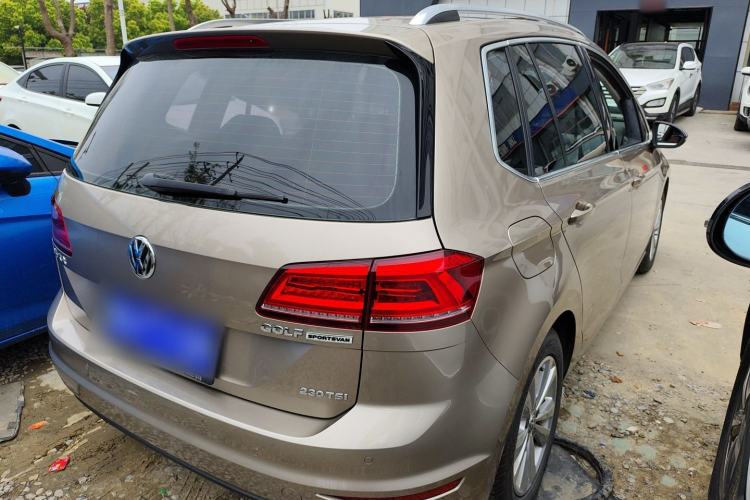 Used Volkswagen Golf Sportsvan 2016 230TSI Automatic Trend Edition Rear Right 45 Deg