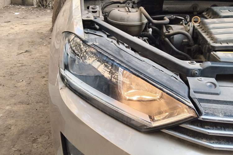 Used Volkswagen Golf Sportsvan 2016 1.6L Automatic Comfort Model Right Front Headlight