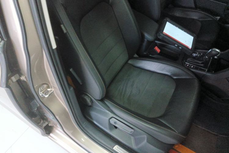 Used Volkswagen Golf Sportsvan 2016 280TSI Automatic Flagship Model Right Front Seat