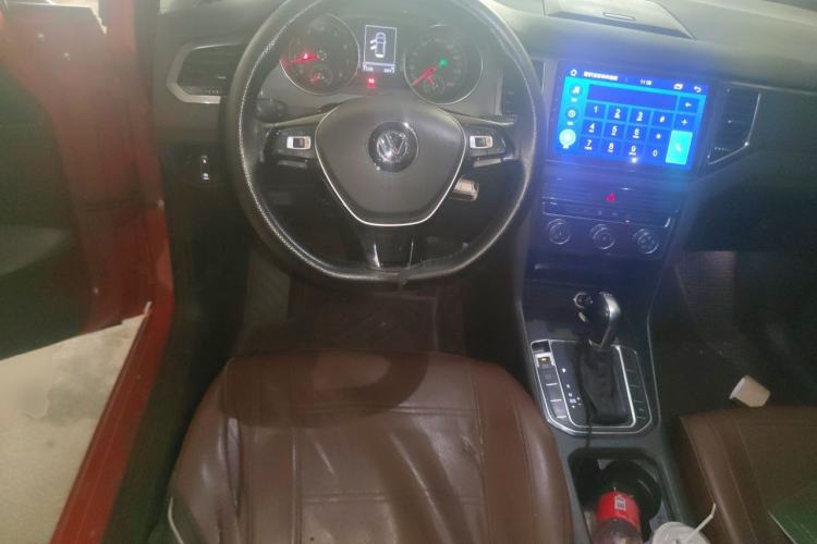 Used Volkswagen Golf Sportsvan 2016 230TSI Automatic Trend Edition Steering Wheel