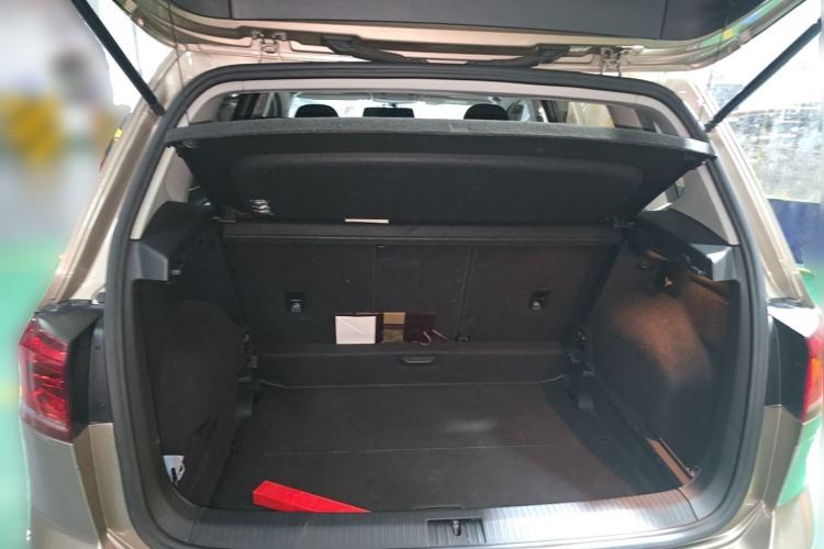 Used Volkswagen Golf Sportsvan 2016 230TSI Automatic Trend Edition Trunk