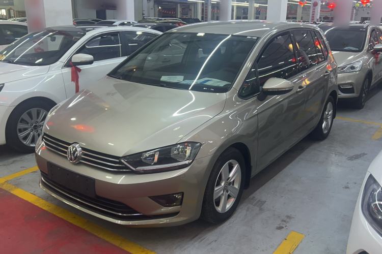 Used Volkswagen Golf Sportsvan 2016 1.6L Automatic Comfort Model Guazi used car, China used car export, Used car for sale, Used cars, Cheapest cars for sale