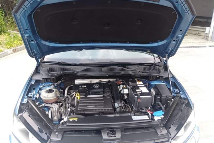 Used Volkswagen Golf Sportsvan 2018 280TSI Automatic Flagship Model Engine Bay