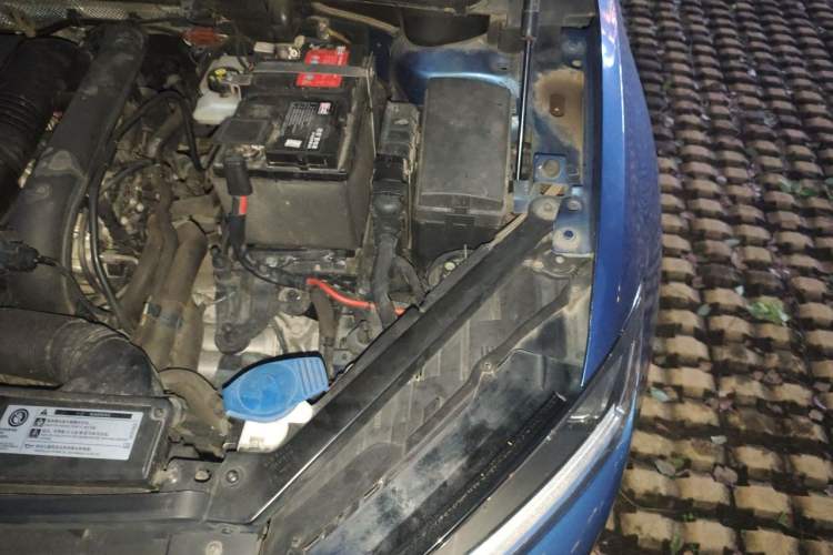 Used Volkswagen Golf Sportsvan 2018 280TSI Automatic Flagship Model Engine Bay Left