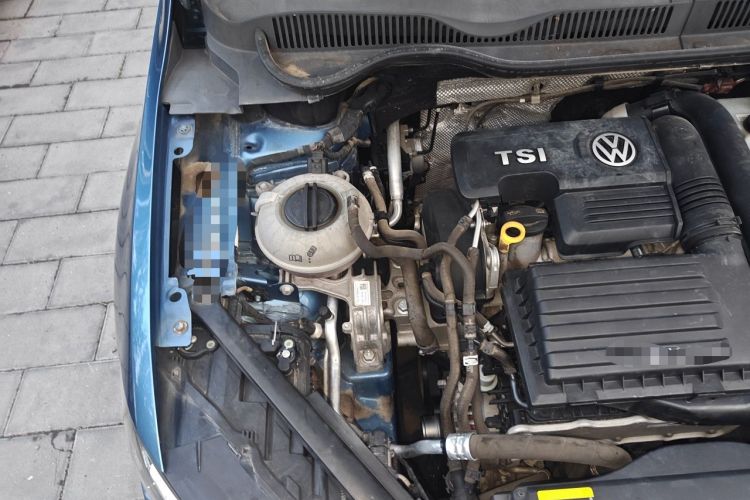 Used Volkswagen Golf Sportsvan 2018 230TSI Automatic Trend Edition Engine Bay Right