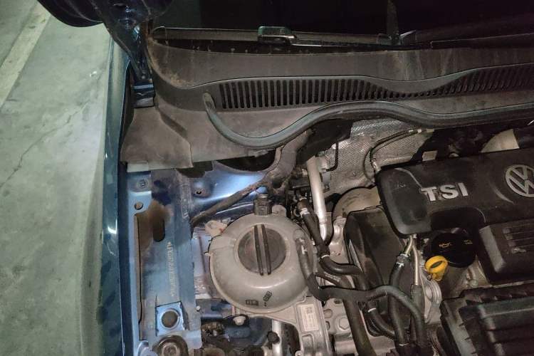 Used Volkswagen Golf Sportsvan 2018 280TSI Automatic Luxury Model Engine Bay Right
