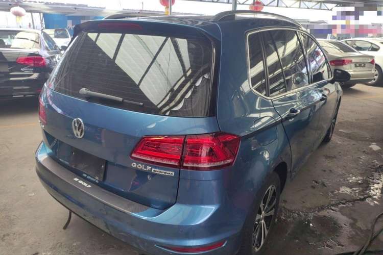 Used Volkswagen Golf Sportsvan 2018 230TSI Automatic Trend Edition Exterior 3