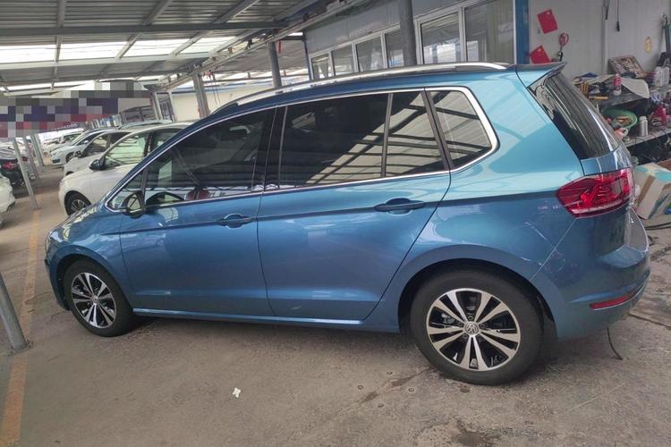 Used Volkswagen Golf Sportsvan 2018 230TSI Automatic Trend Edition Exterior 5