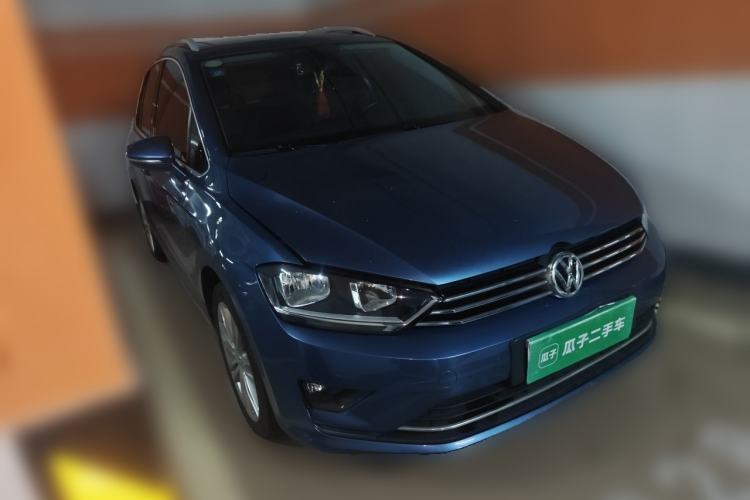 Used Volkswagen Golf Sportsvan 2018 280TSI Automatic Luxury Model Front Right 45 Deg