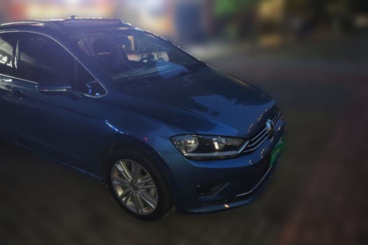 Used Volkswagen Golf Sportsvan 2018 280TSI Automatic Flagship Model Front Right 45 Deg