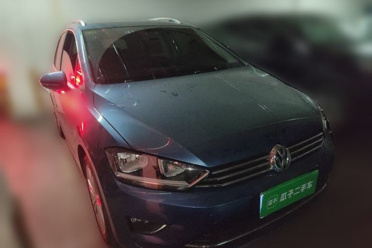 Used Volkswagen Golf Sportsvan 2018 280TSI Automatic Luxury Model Front Right 45 Deg