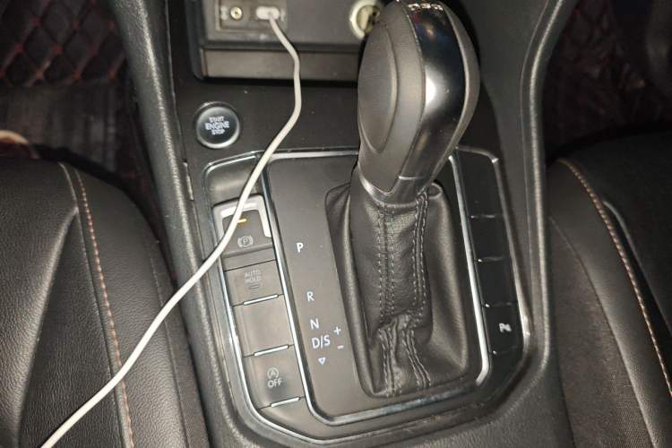 Used Volkswagen Golf Sportsvan 2018 280TSI Automatic Flagship Model Gear Lever