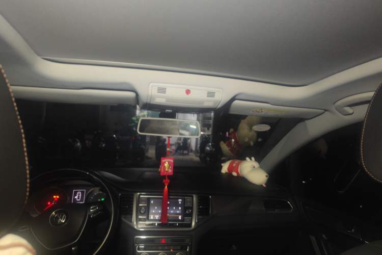Used Volkswagen Golf Sportsvan 2018 230TSI Automatic Trend Edition Headliner
