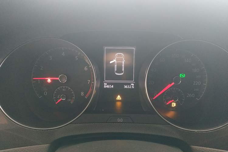 Used Volkswagen Golf Sportsvan 2018 230TSI Automatic Trend Edition Instrument Cluster