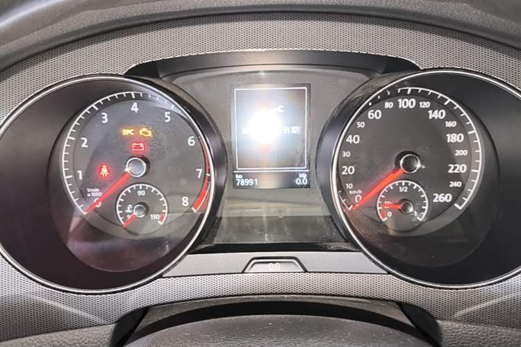 Used Volkswagen Golf Sportsvan 2018 230TSI Automatic Trend Edition Instrument Cluster
