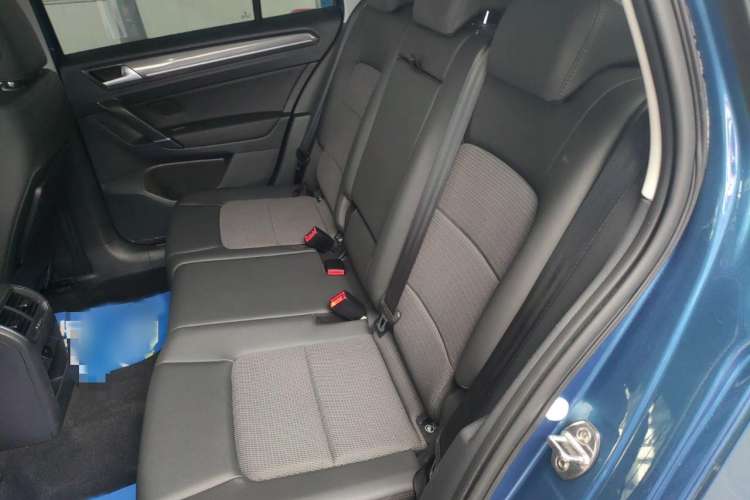 Used Volkswagen Golf Sportsvan 2018 230TSI Automatic Trend Edition Interior 1