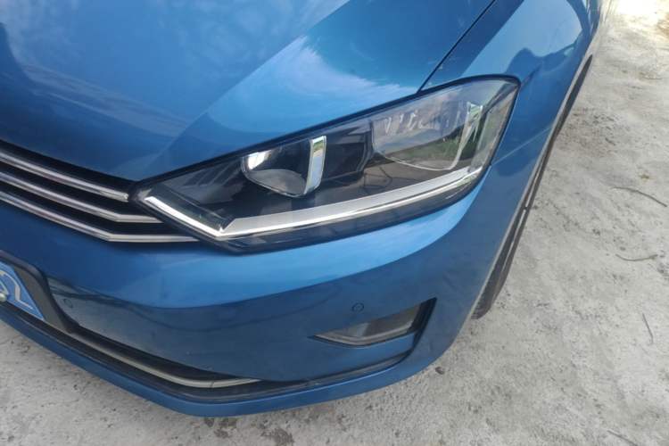 Used Volkswagen Golf Sportsvan 2018 230TSI Manual Entry-Level Model Left Front Headlight