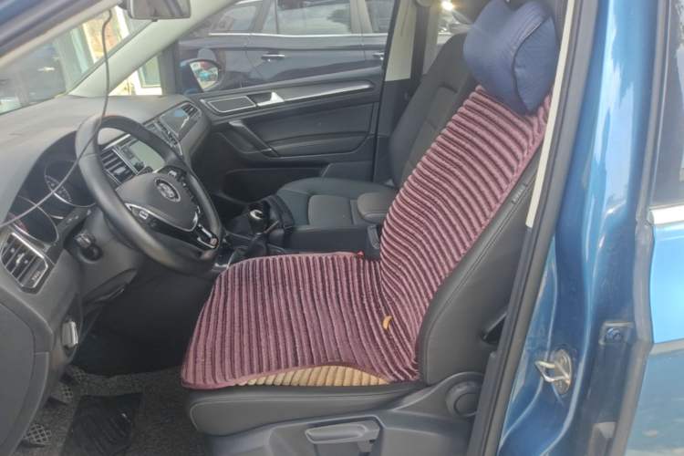 Used Volkswagen Golf Sportsvan 2018 230TSI Manual Entry-Level Model Left Front Seat