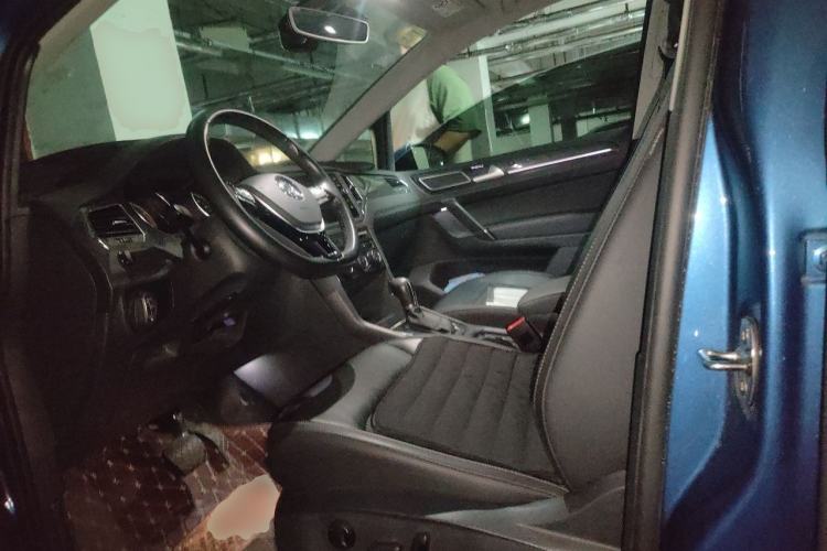 Used Volkswagen Golf Sportsvan 2018 280TSI Automatic Luxury Model Left Front Seat