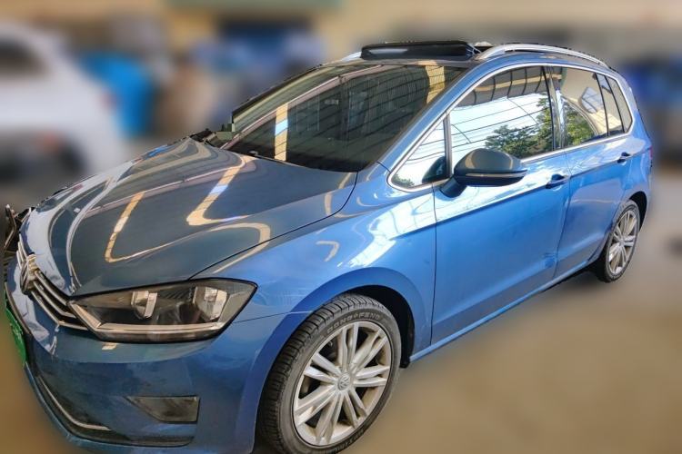 Used Volkswagen Golf Sportsvan 2018 230TSI Automatic Luxury Model Guazi used car, China used car export, Used car for sale, Used cars, Cheapest cars for sale