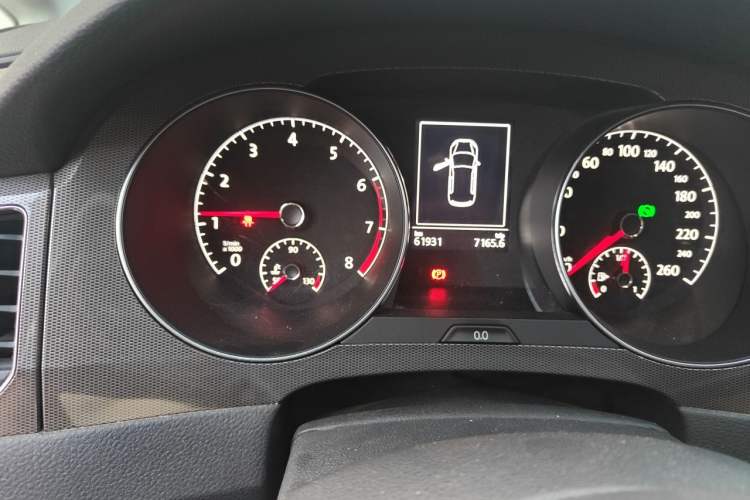 Used Volkswagen Golf Sportsvan 2018 230TSI Automatic Trend Edition Odometer Close Up