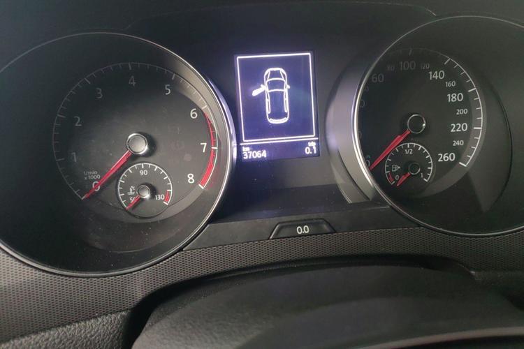 Used Volkswagen Golf Sportsvan 2018 230TSI Automatic Trend Edition Odometer Close Up