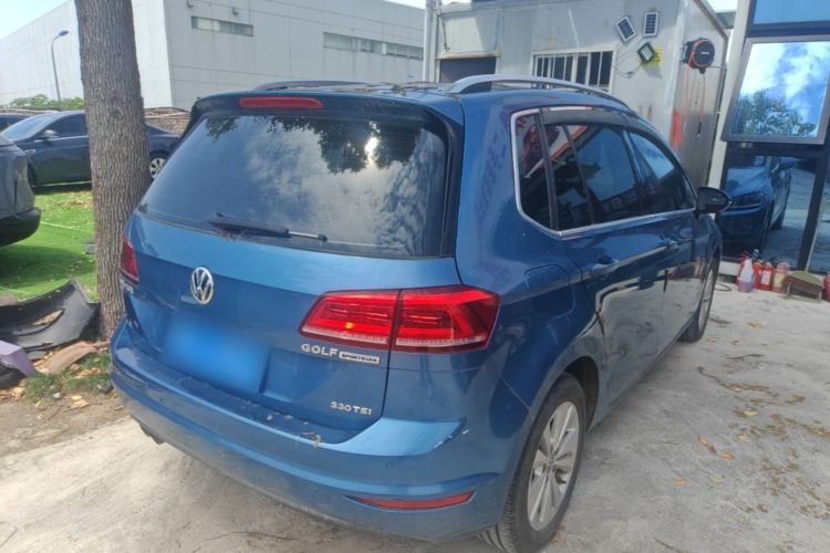 Used Volkswagen Golf Sportsvan 2018 230TSI Manual Entry-Level Model Rear Right 45 Deg