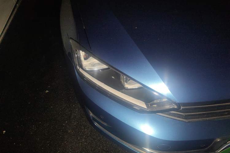 Used Volkswagen Golf Sportsvan 2018 230TSI Automatic Trend Edition Right Front Headlight