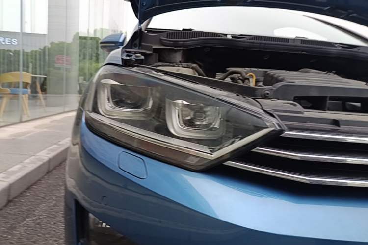 Used Volkswagen Golf Sportsvan 2018 280TSI Automatic Flagship Model Right Front Headlight