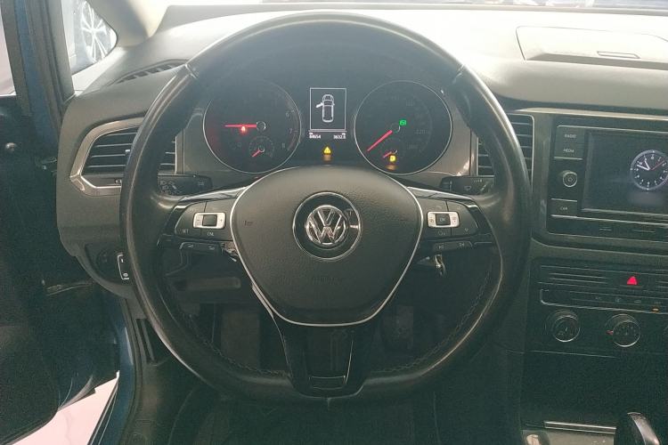 Used Volkswagen Golf Sportsvan 2018 230TSI Automatic Trend Edition Steering Wheel