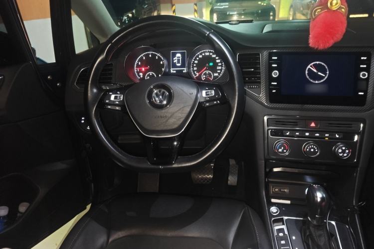 Used Volkswagen Golf Sportsvan 2018 280TSI Automatic Luxury Model Steering Wheel