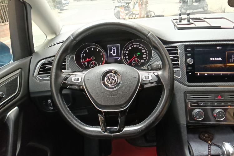 Used Volkswagen Golf Sportsvan 2018 280TSI Automatic Luxury Model Steering Wheel