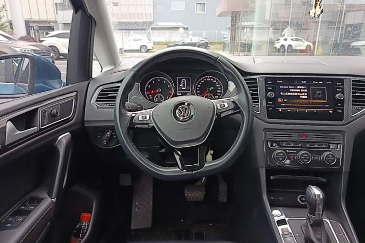 Used Volkswagen Golf Sportsvan 2018 280TSI Automatic Flagship Model Steering Wheel